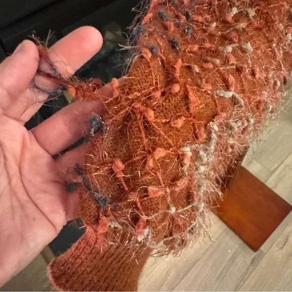 Molly Bracken Textured Eyelash Knit Sweater – Rust Orange (S) - Picture 3 of 11